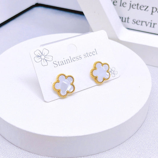 Boucle d’oreille trèfle nacré