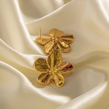 Boucle d’oreille fleur été doré