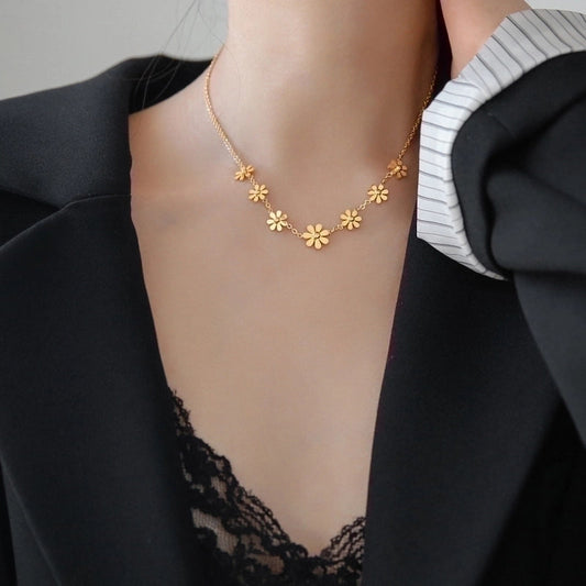 Collier fleurs